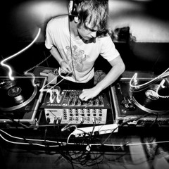 Noianiz - The H4 Drum n bass mix