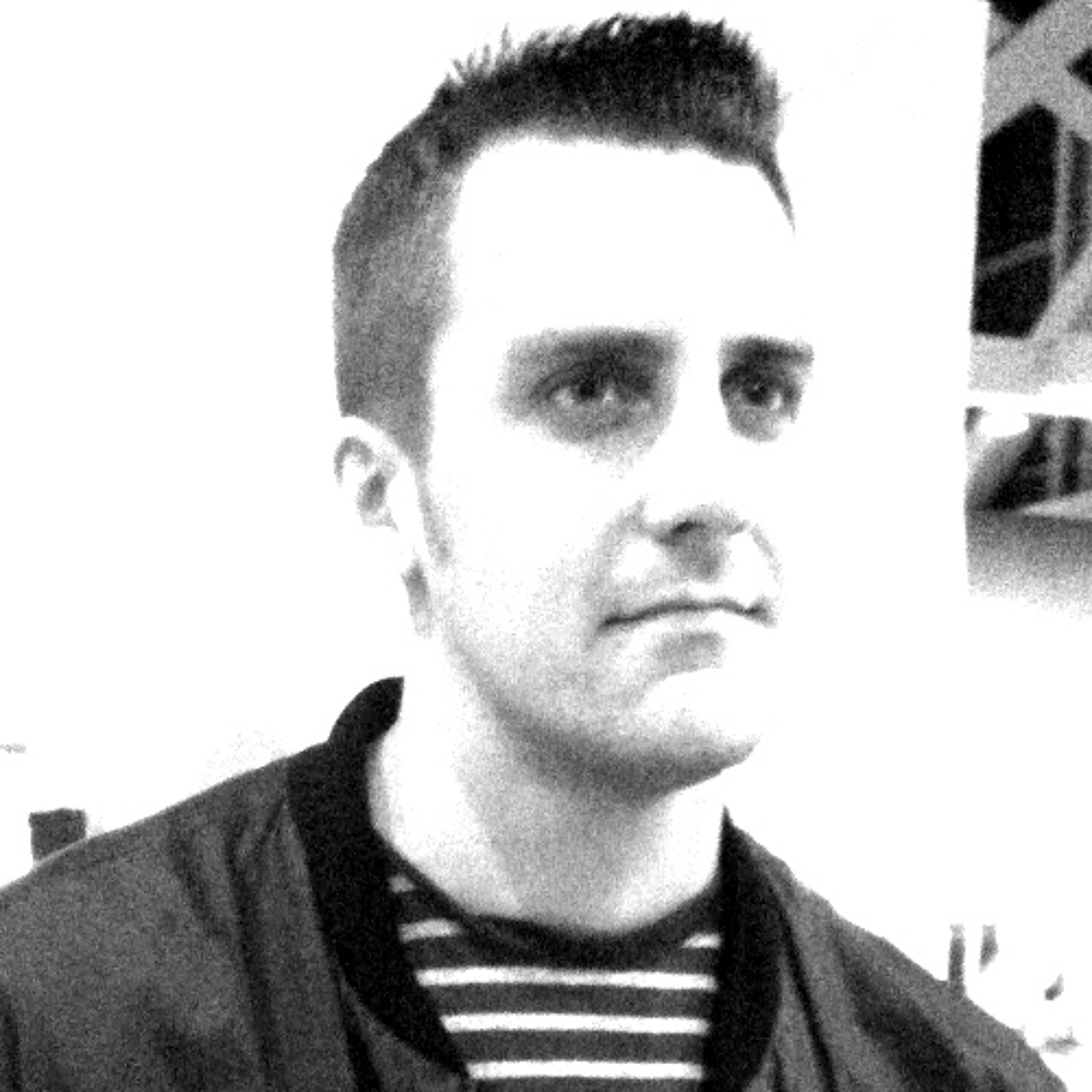 Tom Pinchuck, journalist/comic and animation writer-comic storyworlds