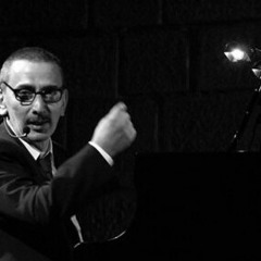 عايشة واحدة بلاك - زياد الرحباني