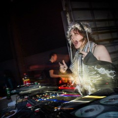 MATE! I BROKE YOUR SPEAKERS ! M.O.M.D MIX