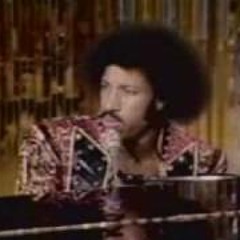 "Just To Be Close To You" - The Commodores (Live)