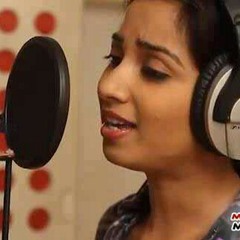 Nilave Nilave from malayalam movie Chattakaari. A romatic song sung by Shreya Ghoshal
