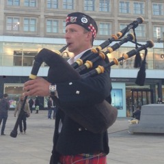 Bag Piper going strong at Alexanderplatz