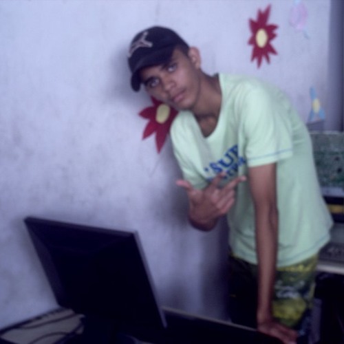 MT= MC D = SAUDADE DO DJ CABELINHO DO ANTARES (DJ MAURICIO DO CZR 2013)