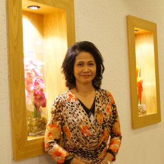 เดือนดารา-แอ๊ด