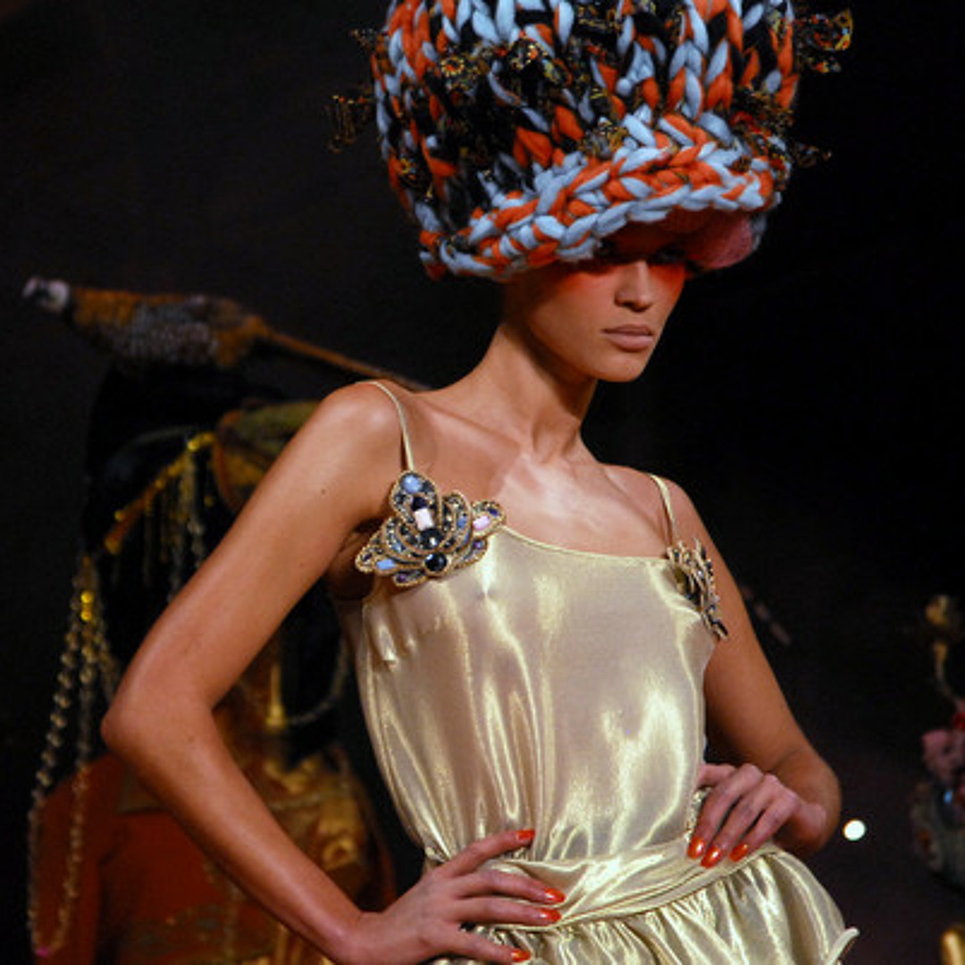 Stream John Galliano ➤ Fall Winter 2008 2009 Soundtrack by