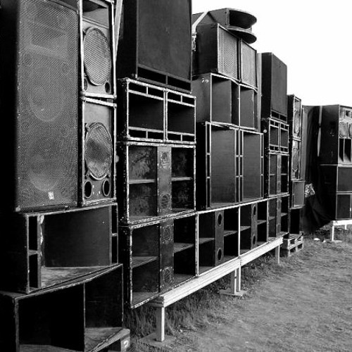 MILTATEK ✔ Escousi (Old Old Old track 2009)