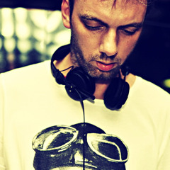 Beckers - "Mental House" DJ Mix  (June 2013)