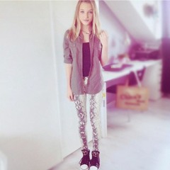 Andréa - Warrior By Demi Lovato Cover