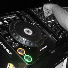 Francesco Rossi feat. AanDJs - Paper Aeroplane (Vocal Mix)