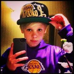One Direction - Kiss You (Official) (Carson Lueders Cover)