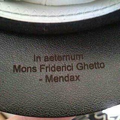 Huen Den Er Rød feat. Gavtyv