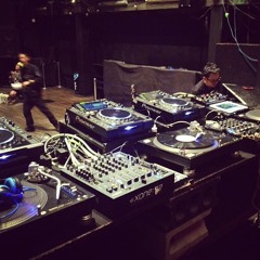 TRESVIBES SOUNDSYSTEM LIVE RECORDING @ WOMB TOKYO 24th.May 2013