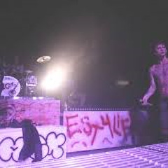 Machine Gun Kelly covers Rolling