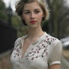 اقتربي و نامي على صدري و عيشي بين أنفاسي بقبلة