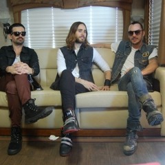 Thirty Seconds To Mars - Cross The Line