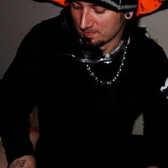 Tommie LeRaunch ~ Bass Fetish (Mix)