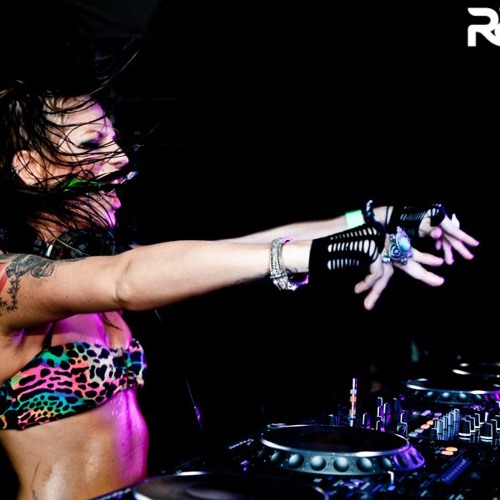 SHESET STEEZ - YOU BE THE BASS *JUNE 2013* FREE MIX DOWNLOAD * MP3 VERSION*