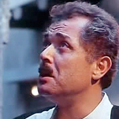 يلا بينا - محمود عبد العزيز - من فيلم الكيت كات