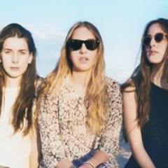 GCN Talks To Haim