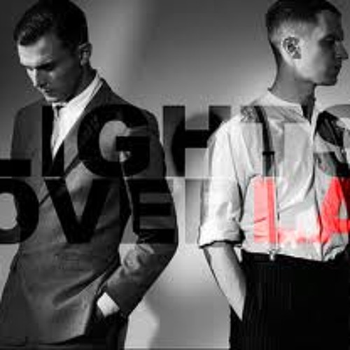 Crystal Castles - Vietnam (LA Remix)