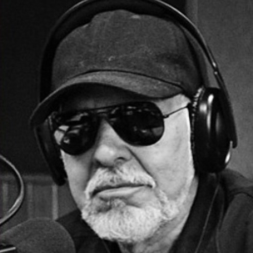 Éxitos 99.9 Fm.Programa Ivan y Polo .Editor invitado:  Alfredo Escalante