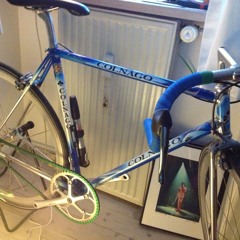 Snapback, Fix Bike, overskæg ska vi ........ ?