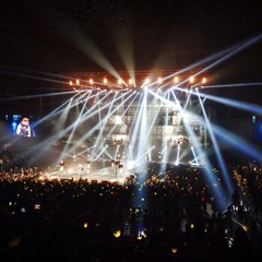 G-DRAGON -CRAYON (live) at Singapore Indoor Stadium