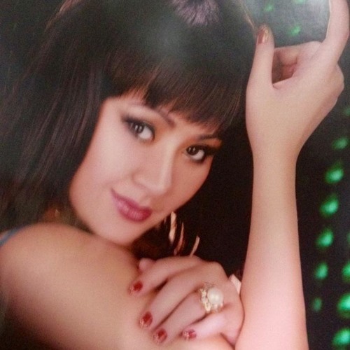 Ha Noi Vang Nhung Con Mua