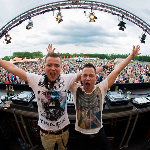 Terminal & Vavaculo at Defqon.1 Festival Black Stage | Broadcast by Kutski on Q-Dance Radio