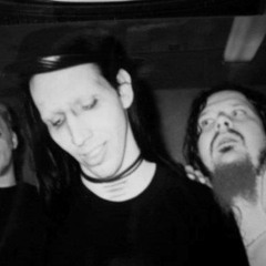 Dan Rios Interviews Marilyn Manson- Dimebag's Death