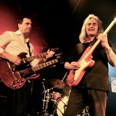 George Harrison Memorial - While my gutar gently weeeps