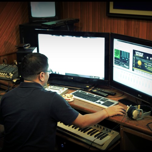 Radio 2013  (Feat: Zaw Win Htut. Music Produced by Myo Kyawt Myaing)