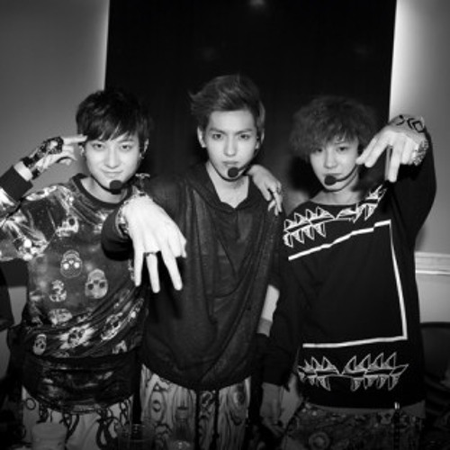 Stream EXO Tao Kris Chanyeol - Official Missing You [06.07.13.
