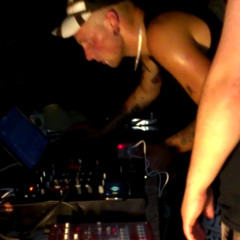 ToMmTeKk LiVe@FaSt BeEf