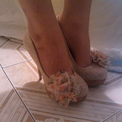 De Cristal O De Papel .. Shikititoooo <3<3