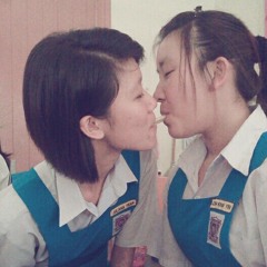 我唱给我最好的朋友听得，明年我离开了你自己要照顾自己啦。虽然唱错字，但是我已经唱了很多次喉咙都沙了啦