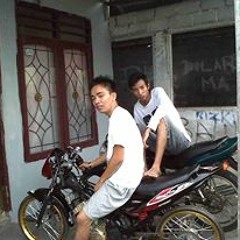 M4T4' Tm - Opa Paling Zpan