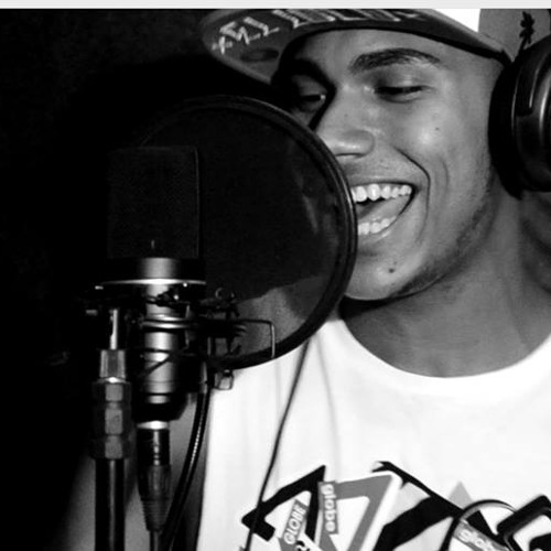 NAAN - Cê não é Cinderela (Prod. Jnr Beats)