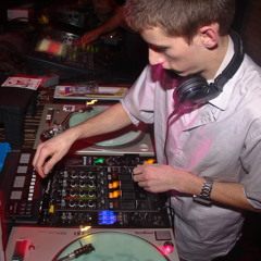 Intro To 2012 - Live Mix (DJ Moskow)