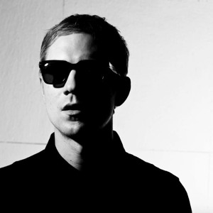 Play Riton feat. Sage The Gemini - GAS PEDAL