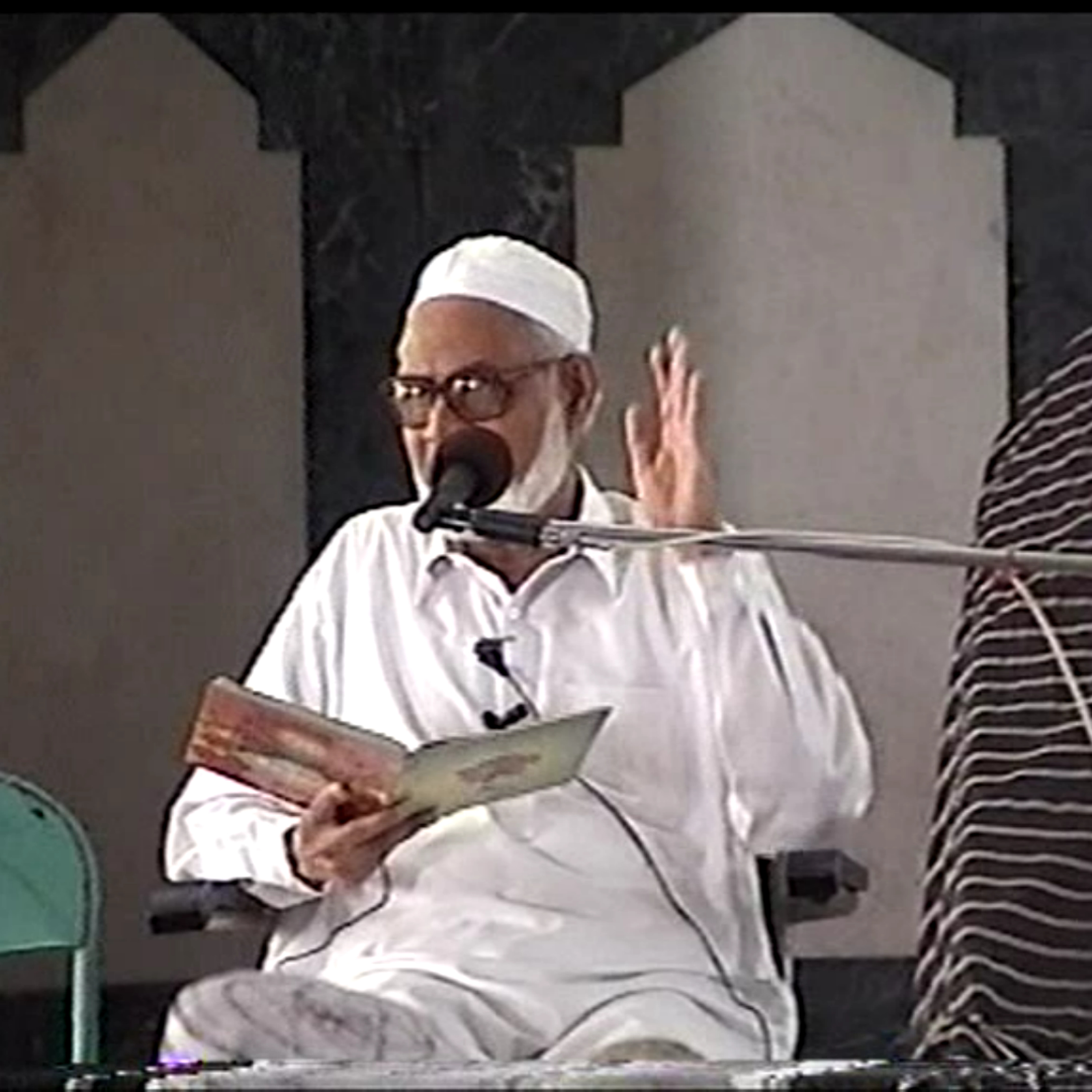 003-Al-Imran-83-115 episode artwork