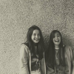 Todos Huyen De Ti - Sara y Belén