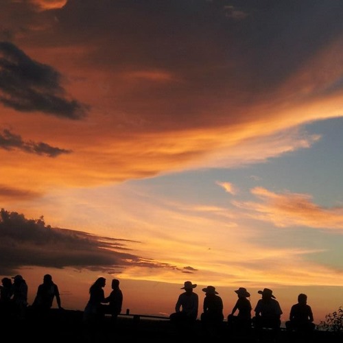 Es Diferente Luis Silva