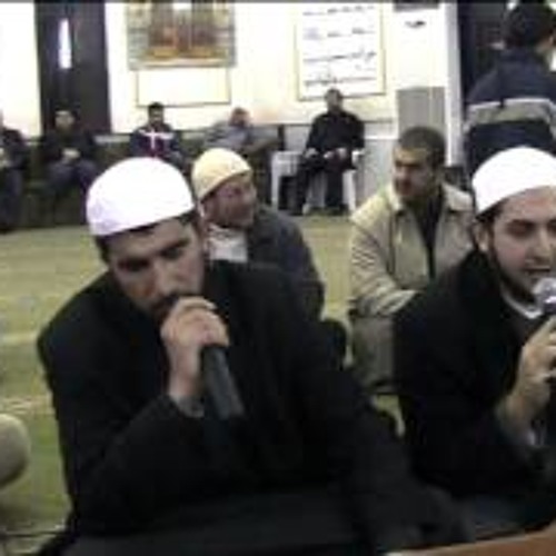 أخفي الهوى و مدامعي تبديه- المنشد أحمد الزعبي