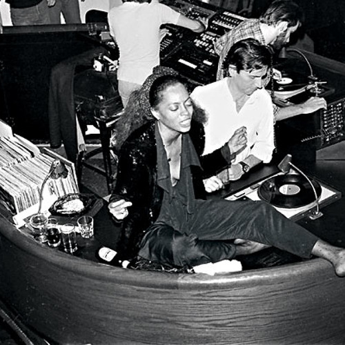 Wanderlust Paris, 15/07/13, Paco (Open House) & David Stepanoff back to back. "Lundi dis-moi oui".