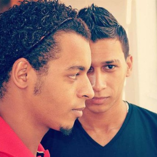 اوكا واورتيجا لما عم الحج يعدى توزيع المايسترو حمبولى 2012