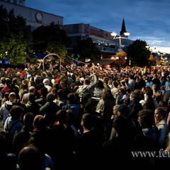 KOSSUTH UTCÁN VOKÁLLAL