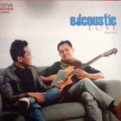 Edcoustic Feat Inteam - Kau Ditakdirkan Untukku