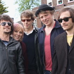 Arms Out The Flowing